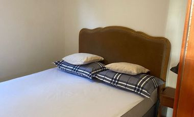 Espectacular sitio con dos cabañas y piscina en el Panúl a la venta