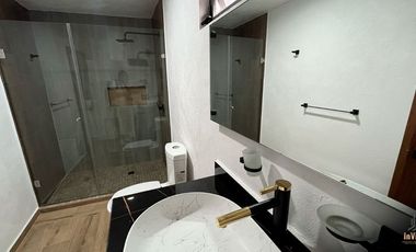 Casa en Venta en Providencia remodelada de Lujo en Zona Financiera Zapopan