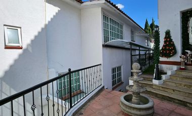SE VENDE HERMOSA RESIDENCIA, EN SAN JERONIMO LIDICE, FRACCIONAMIENTO PRIVADO.