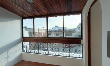 Venta de Departamento de 3 niveles, 3 dormitorios en Nueva Kennedy, Norte de Guayaquil