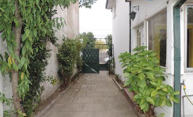CASA CENTRAL 3 SUR, 1 Y 2 PONIENTE - TALCA