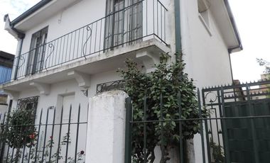 CASA CENTRAL 3 SUR, 1 Y 2 PONIENTE - TALCA