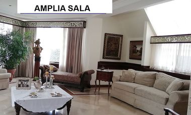 EN MACHALA EN UNIORO HERMOSA CASA CON PISCINA DE 6 DESNIVELES Y 4 NIVELES CON 6 DORMITORIOS Y  PISCINA, CANCHA