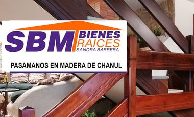 EN MACHALA EN UNIORO HERMOSA CASA CON PISCINA DE 6 DESNIVELES Y 4 NIVELES CON 6 DORMITORIOS Y  PISCINA, CANCHA