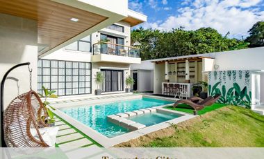6 Bedroom House and Lot with resort-like amenities for Sale in Tagaytay City!