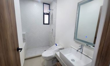 VENTA CASA EL MIRADOR, CERCA AL PARQUE