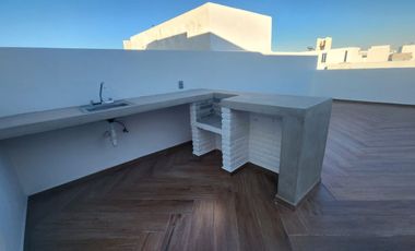 VENTA CASA EL MIRADOR, CERCA AL PARQUE