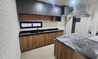 VENTA CASA EL MIRADOR, CERCA AL PARQUE