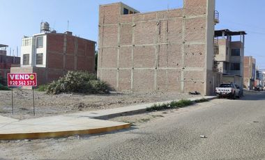 GRAN VENTA DE TERRENO EN LA ENTRADA DE LA UR. LAS CASUARINAS, LOS PORTALES,PIURA