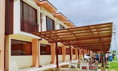 FOR SALE 3 Bedrooms Townhouse in VICTORIA PARK RESIDENCES Las Piñas City