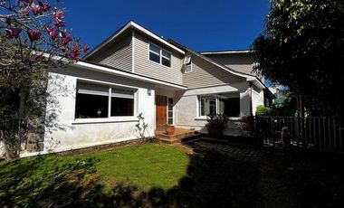 Miraflores bajo, Los Platanos