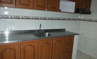 VENTA APTO PRIMER PISO VEHICULAR EN ZAPAMANGA IV