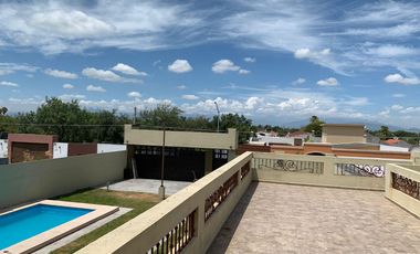 HERMOSA QUINTA NUEVA, CON ALBERCA , PORTAL DEL NORTE, ZUAZUA.