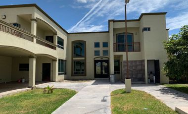 HERMOSA QUINTA NUEVA, CON ALBERCA , PORTAL DEL NORTE, ZUAZUA.