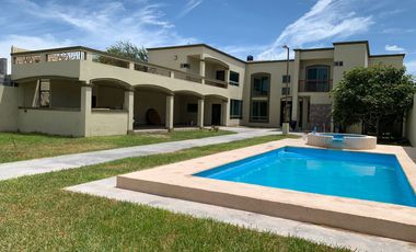 HERMOSA QUINTA NUEVA, CON ALBERCA , PORTAL DEL NORTE, ZUAZUA.