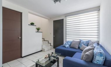 Casa en Venta con alberca en fraccionamiento en Emiliano Zapata al sur de Cuernavaca Morelos