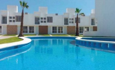 Casa en Venta con alberca en fraccionamiento en Emiliano Zapata al sur de Cuernavaca Morelos