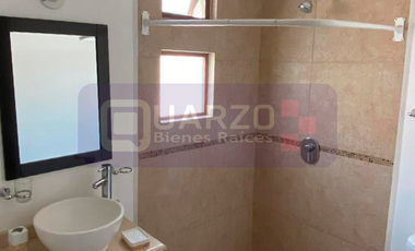 CASA EN RENTA EN PUERTA REAL, POR UNA NOCHE HASTA POR UN AÑO, TOTALMENTE AMUEBLADA CON RECÁMARA EN PLANTA BAJA
