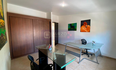 CASA EN RENTA EN PUERTA REAL, POR UNA NOCHE HASTA POR UN AÑO, TOTALMENTE AMUEBLADA CON RECÁMARA EN PLANTA BAJA