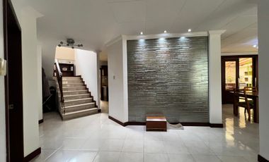 Casa en venta frente al Hipervalle