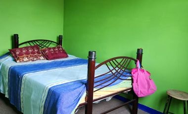 VENTA Casa en privada cerrada, cercana av. principales.