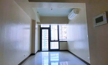 For sale 1 bedroom with balcony in Mckinley Hill, Fort Bonifacio, Taguig City.