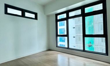For Sale Brand New 2 Bedroom in Solstice Circuit Makati