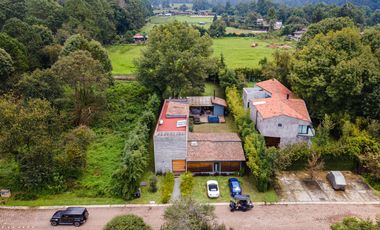 Casa en Venta, Rancho Avandaró, Valle de Bravo. Estado de México.