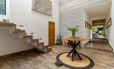 Casa en Venta, Rancho Avandaró, Valle de Bravo. Estado de México.