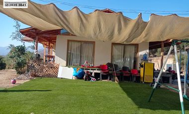 🏠Se vende hermosa casa en parcela, en sector Alhue.🏠