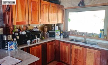 🏠Se vende hermosa casa en parcela, en sector Alhue.🏠