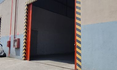 En alquiler estratégica bodega en complejo km 7.5 vía Daule