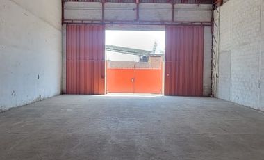 En alquiler estratégica bodega en complejo km 7.5 vía Daule