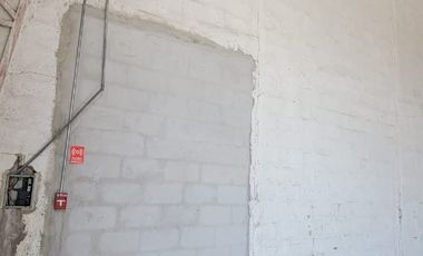 En alquiler estratégica bodega en complejo km 7.5 vía Daule