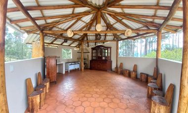 HERMOSA QUINTA AMOBLADA EN VENTA SECTOR SAN CRISTOBAL