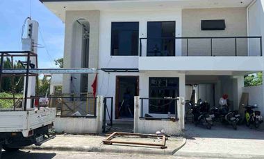 Spacious Near RFO 5BR Single Detached House & Lot @ Corona del Mar, Talisay near the Sea & Amenities
