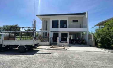 Spacious Near RFO 5BR Single Detached House & Lot @ Corona del Mar, Talisay near the Sea & Amenities
