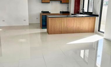 Spacious PRESELLING 5BR Single Detached House & Lot @ Corona del Mar, Talisay near the Sea & Amenities