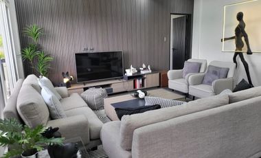 ULTRA Modern  & Cozy House in South FOrbes with panoramic view of Laguna De Bay and Mt. makiling 36M super Nego
