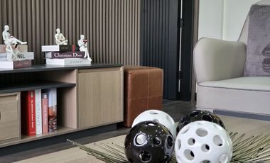 ULTRA Modern  & Cozy House in South FOrbes with panoramic view of Laguna De Bay and Mt. makiling 36M super Nego