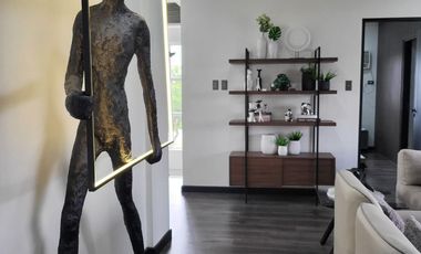 ULTRA Modern  & Cozy House in South FOrbes with panoramic view of Laguna De Bay and Mt. makiling 36M super Nego