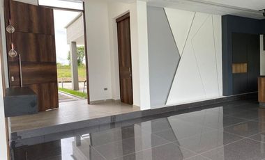 ESPECTACULAR CASA CAMPESTRE IBAGUÉ PISCINA PRIVADA EN VENTA (1 SOLO NIVEL)(NUEVA)