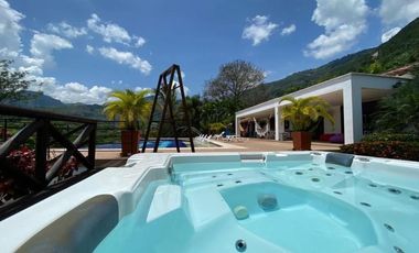 FINCA LOS CEREZOS EN VILLETA LLAMANOS AL3023101660 BIENVENIDOS