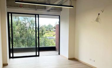 PR20654 Oficina en arriendo en el sector Altos de Palmas