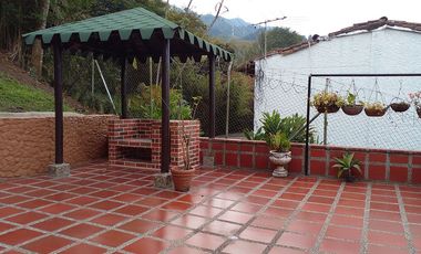 PR17567 Casa en arriendo en Loma del Chocho
