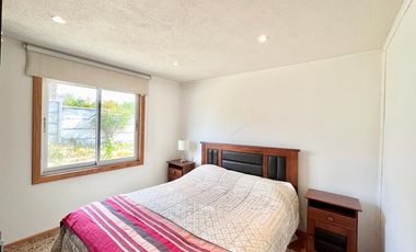 Se venden dos casas en sitio de 9.264m2, sector rural de Rauco, Curicó