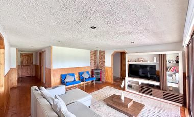 Se venden dos casas en sitio de 9.264m2, sector rural de Rauco, Curicó