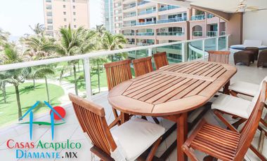 Departamento de playa completamente reparado. Con terraza y vista al mar