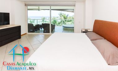 Departamento de playa completamente reparado. Con terraza y vista al mar