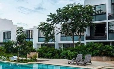 Departamento (tipo loft) de 1 recámara, 1.5 baños, en complejo con amenidades, a un costado de la Ceiba.